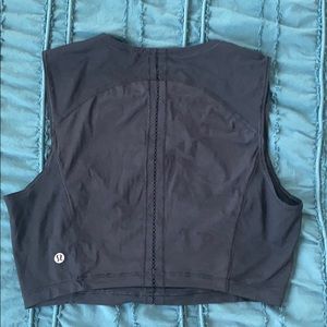 Lululemon crop top